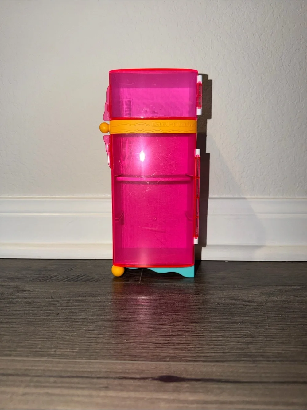 L.O.L. Surprise! OMG House Playset Refrigerator